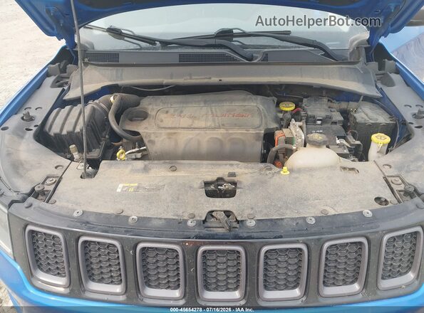 3C4NJDDB1JT417170 2018 JEEP COMPASS Blue Widok z tyłu