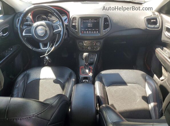 3C4NJDDB1LT170736 2020 JEEP COMPASS White Vista del salpicadero