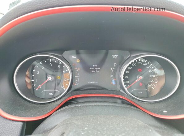 3C4NJDDB2HT630493 2017 JEEP COMPASS Black Instrument cluster view
