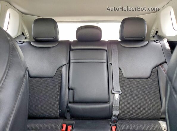 3C4NJDDB2HT646418 2017 JEEP COMPASS Black Rear seats view