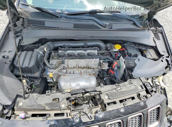 3C4NJDDB2HT646418 2017 JEEP COMPASS Black Engine compartment view