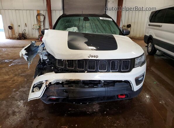 3C4NJDDB2JT179247 2018 JEEP COMPASS White წინა ხედი