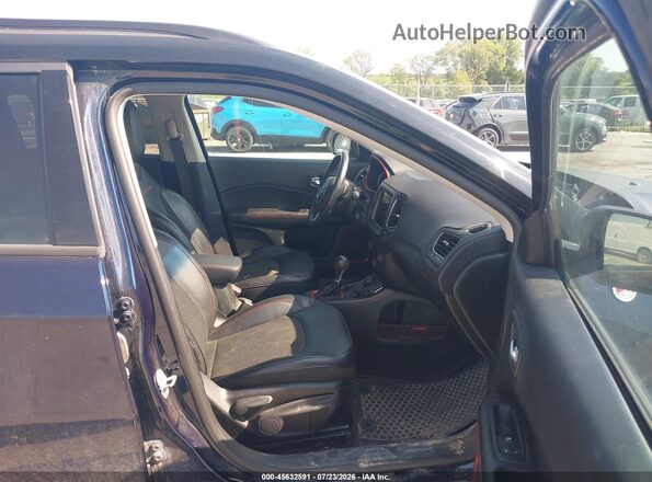 3C4NJDDB2JT456477 2018 JEEP COMPASS Blue Widok wnętrza z przodu