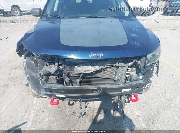 3C4NJDDB2JT456477 2018 JEEP COMPASS Blue Widok z przodu