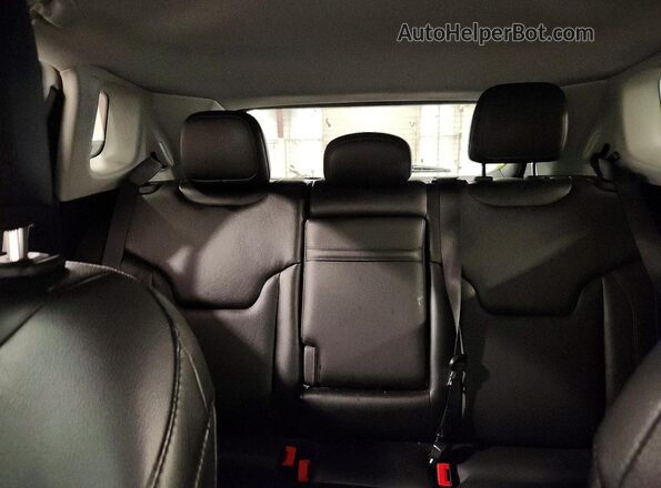 3C4NJDDB2JT501191 2018 JEEP COMPASS White უკანა სავარძლების ხედი