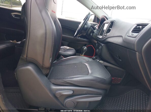 3C4NJDDB2KT733193 2019 JEEP COMPASS Gray Սալոնի դիմացի տեսք
