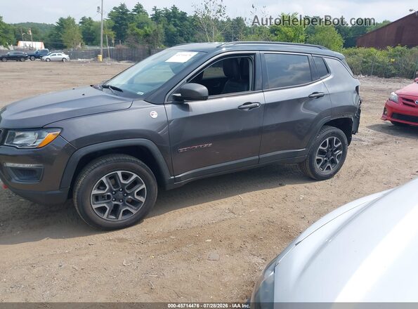 3C4NJDDB2KT733193 2019 JEEP COMPASS Gray 