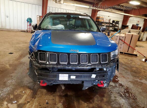 3C4NJDDB2KT776013 2019 JEEP COMPASS Blue Front view