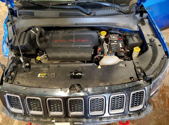 3C4NJDDB2KT776013 2019 JEEP COMPASS Blue Engine compartment view