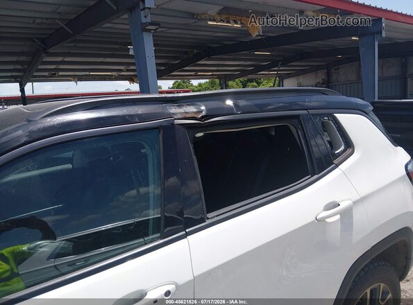 3C4NJDDB2LT125434 2020 JEEP COMPASS White Вид спереду