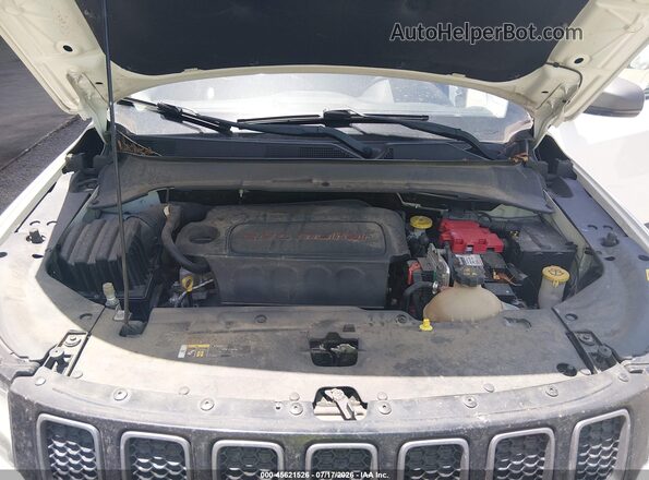 3C4NJDDB2LT125434 2020 JEEP COMPASS White Вид ззаду