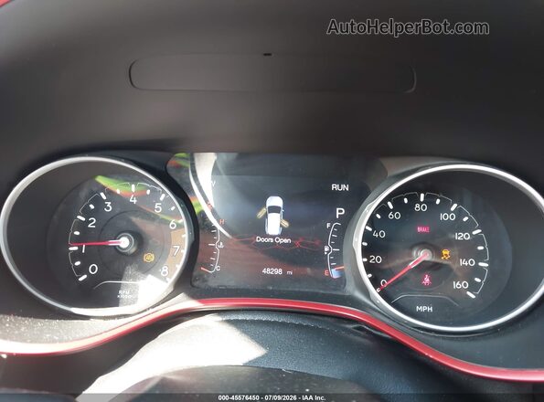 3C4NJDDB2LT220897 2020 JEEP COMPASS Red Հետևի նստատեղերի տեսք