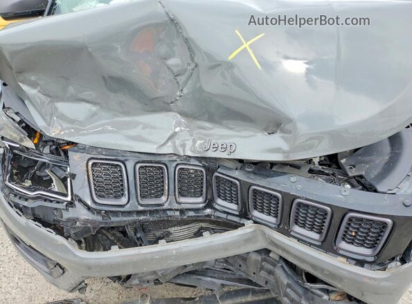 3C4NJDDB2MT506038 2021 JEEP COMPASS Gray ძრავის განყოფილების ხედი
