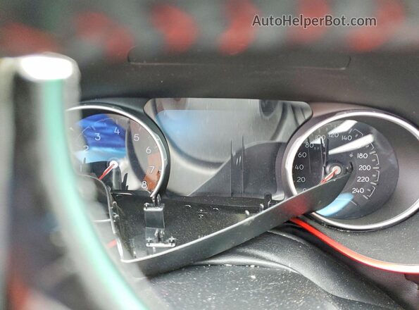 3C4NJDDB2MT506038 2021 JEEP COMPASS Gray ხელსაწყოთა პანელის ხედი