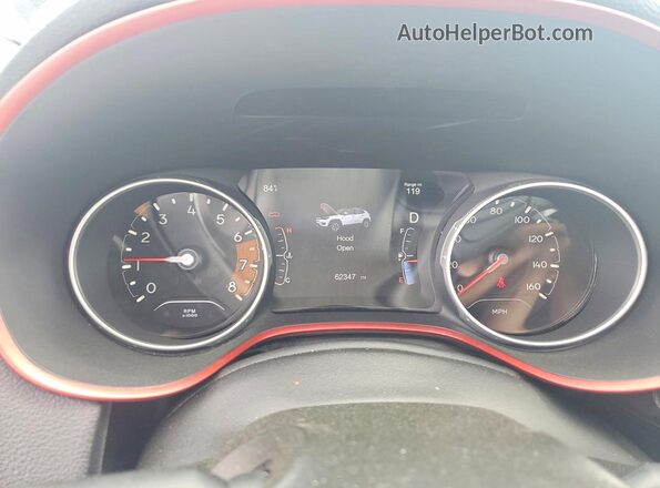 3C4NJDDB3JT201112 2018 JEEP COMPASS Silver ხელსაწყოთა პანელის ხედი