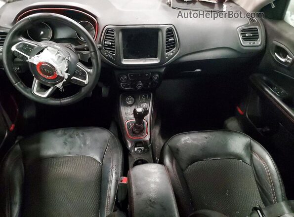 3C4NJDDB3JT501720 2018 JEEP COMPASS Black Առջևի վահանակի տեսք