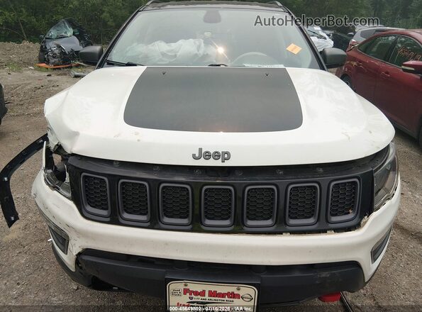 3C4NJDDB3KT650534 2019 JEEP COMPASS Белый Вид щитка приборов