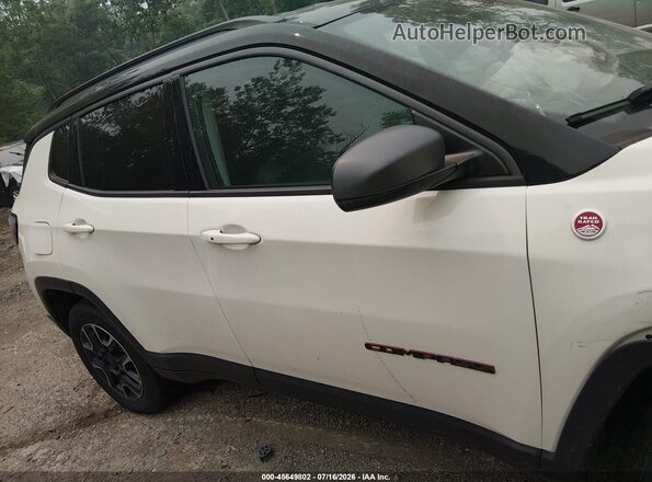 3C4NJDDB3KT650534 2019 JEEP COMPASS Белый Вид задней части салона