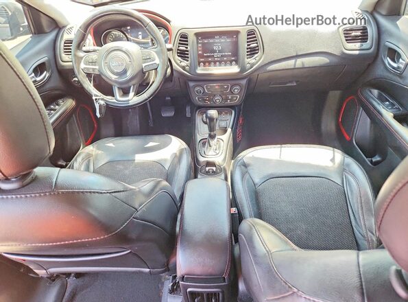 3C4NJDDB3LT177767 2020 JEEP COMPASS Black Dashboard view