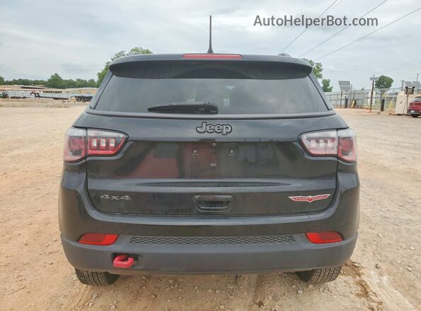 3C4NJDDB3LT233299 2020 JEEP COMPASS Черный Вид сзади