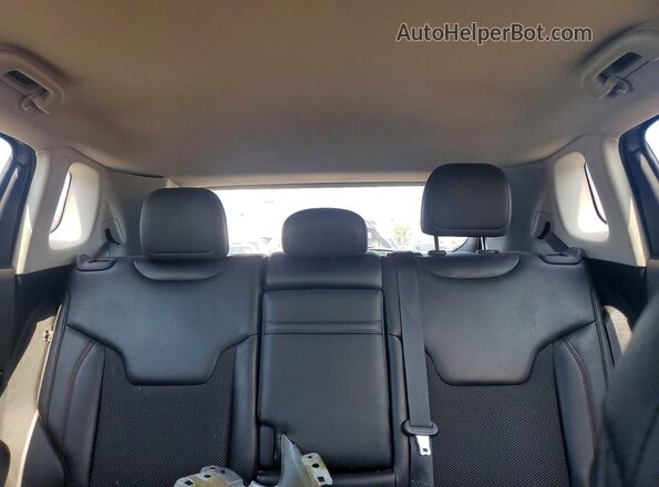 3C4NJDDB4HT624873 2017 JEEP COMPASS Silver Widok tylnych siedzeń