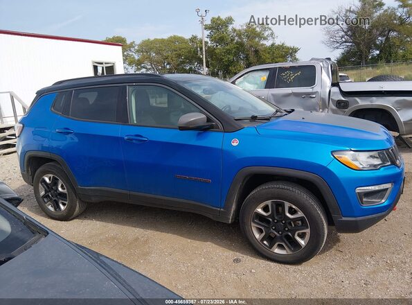 3C4NJDDB4JT210529 2018 JEEP COMPASS Blue Вид задньої частини салону