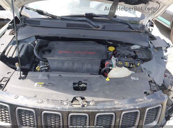 3C4NJDDB4JT210711 2018 JEEP COMPASS White Հետևի տեսք