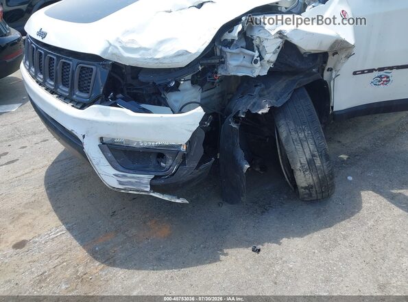 3C4NJDDB4JT210711 2018 JEEP COMPASS White Դիմացի տեսք