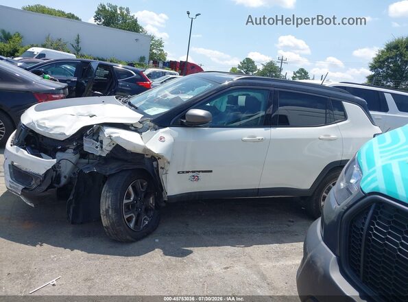 3C4NJDDB4JT210711 2018 JEEP COMPASS White Սալոնի 360 աստիճան տեսք