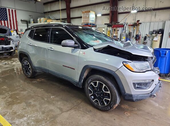 3C4NJDDB4KT716220 2019 JEEP COMPASS Gray Front right