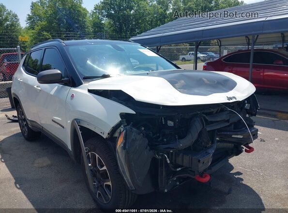3C4NJDDB4KT799969 2019 JEEP COMPASS White Вид спереду