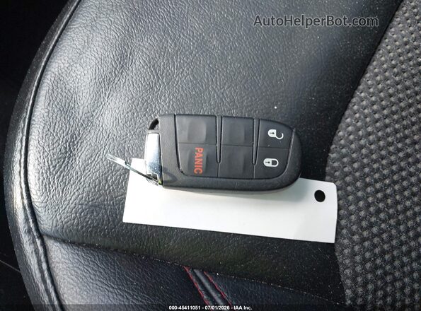 3C4NJDDB4KT799969 2019 JEEP COMPASS White Вид панелі приладів