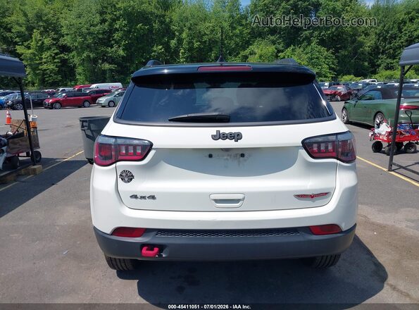 3C4NJDDB4KT799969 2019 JEEP COMPASS White 