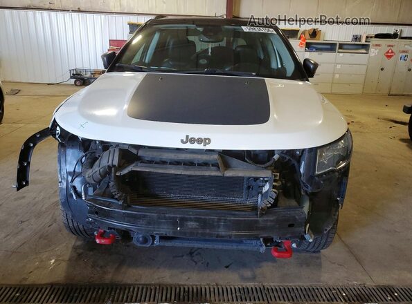 3C4NJDDB4MT571618 2021 JEEP COMPASS White Front view