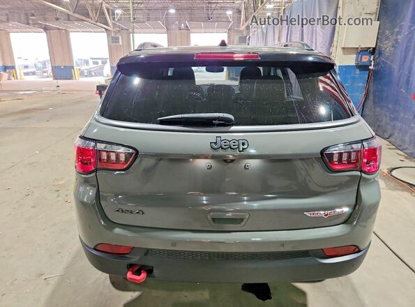 3C4NJDDB4MT598317 2021 JEEP COMPASS Gray უკანა ხედი