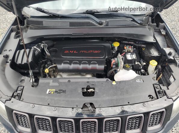 3C4NJDDB5JT179680 2018 JEEP COMPASS Серый Вид задней части салона