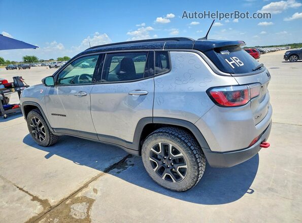 3C4NJDDB5KT728604 2019 JEEP COMPASS Silver Rear left