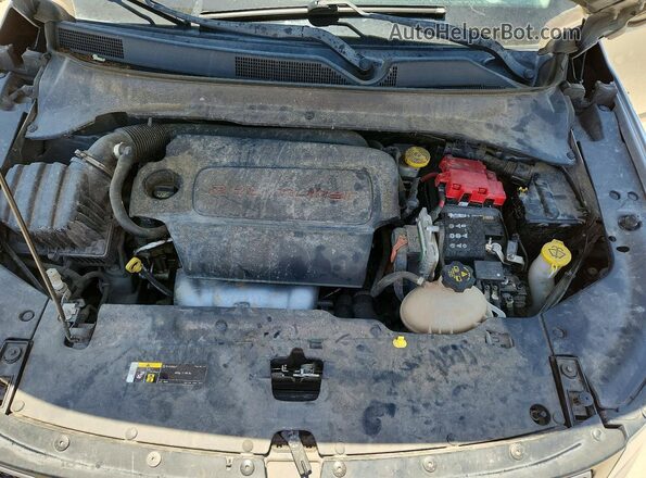 3C4NJDDB5KT728604 2019 JEEP COMPASS Silver Rear interior view