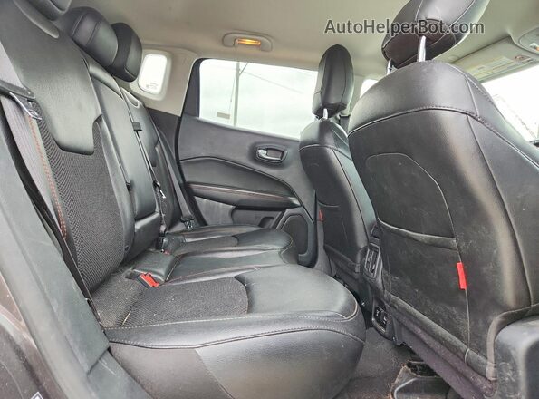 3C4NJDDB5LT207738 2020 JEEP COMPASS Gray Սալոնի հետևի տեսք