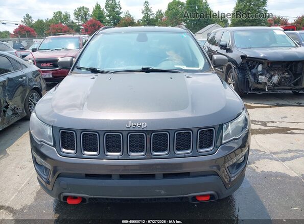 3C4NJDDB6JT210242 2018 JEEP COMPASS Gray Սալոնի հետևի տեսք