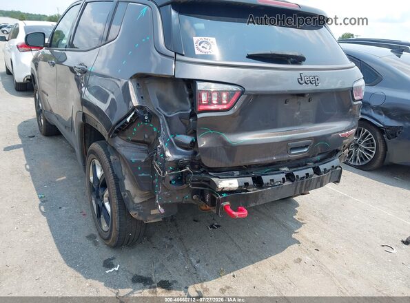 3C4NJDDB6JT210242 2018 JEEP COMPASS Gray 