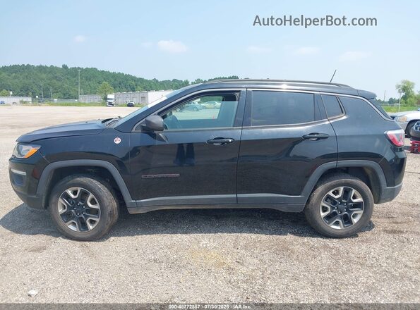 3C4NJDDB6JT223783 2018 JEEP COMPASS Black Widok wnętrza 360 stopni