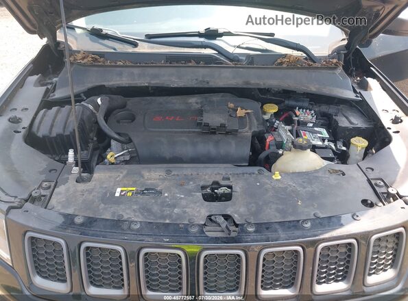 3C4NJDDB6JT223783 2018 JEEP COMPASS Black Widok z tyłu