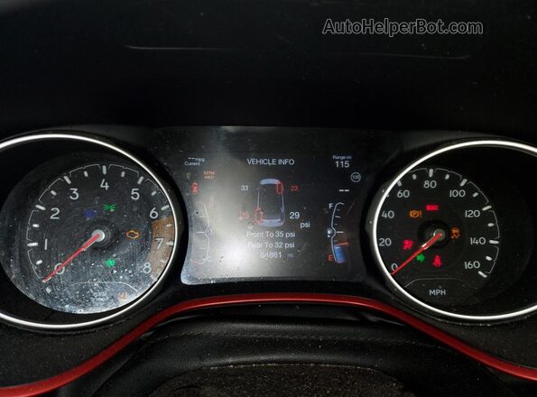 3C4NJDDB6JT403443 2018 JEEP COMPASS Красный Вид щитка приборов