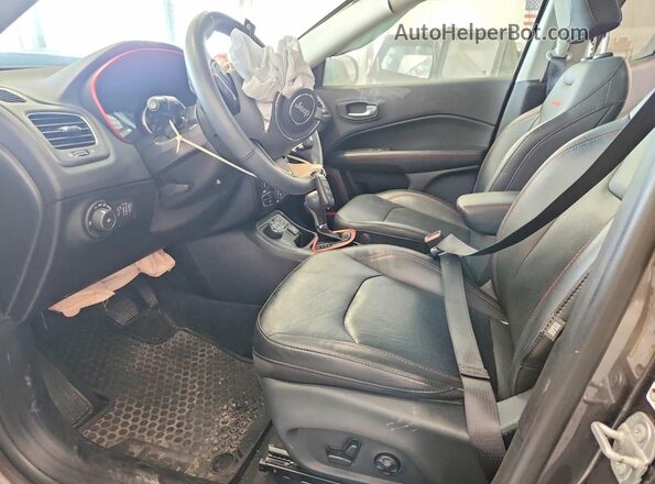 3C4NJDDB6KT629967 2019 JEEP COMPASS Charcoal წინა სალონის ხედი