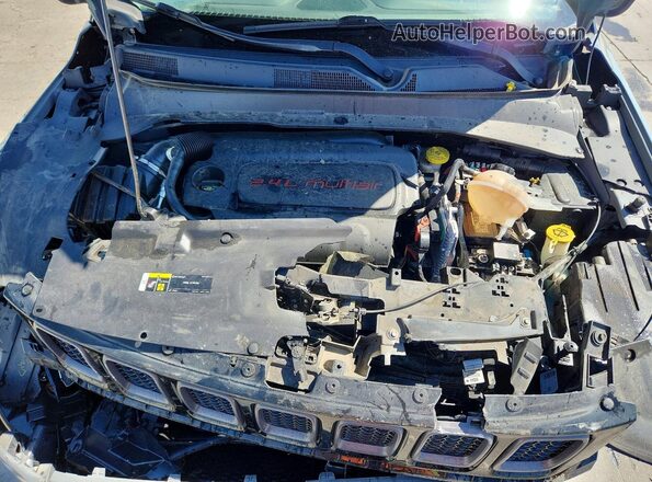 3C4NJDDB6LT132788 2020 JEEP COMPASS Gray Engine compartment view