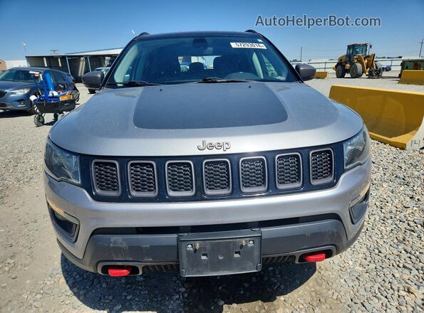 3C4NJDDB6LT177777 2020 JEEP COMPASS Silver Widok z przodu