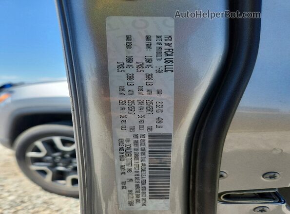 3C4NJDDB6LT177777 2020 JEEP COMPASS Silver Widok wnętrza 360 stopni
