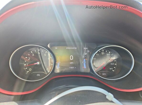 3C4NJDDB6LT177777 2020 JEEP COMPASS Silver Widok zestawu wskaźników