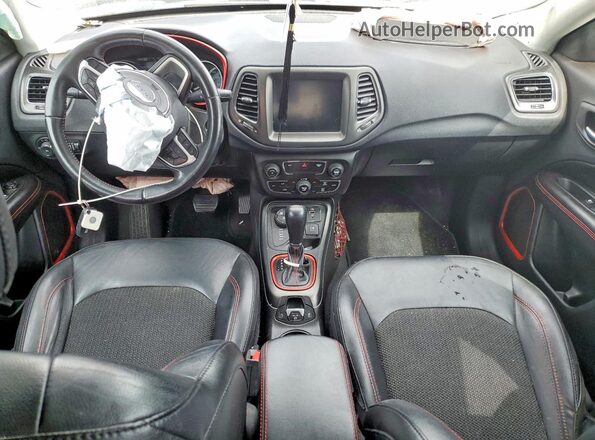 3C4NJDDB7KT618007 2019 JEEP COMPASS Gray Առջևի վահանակի տեսք